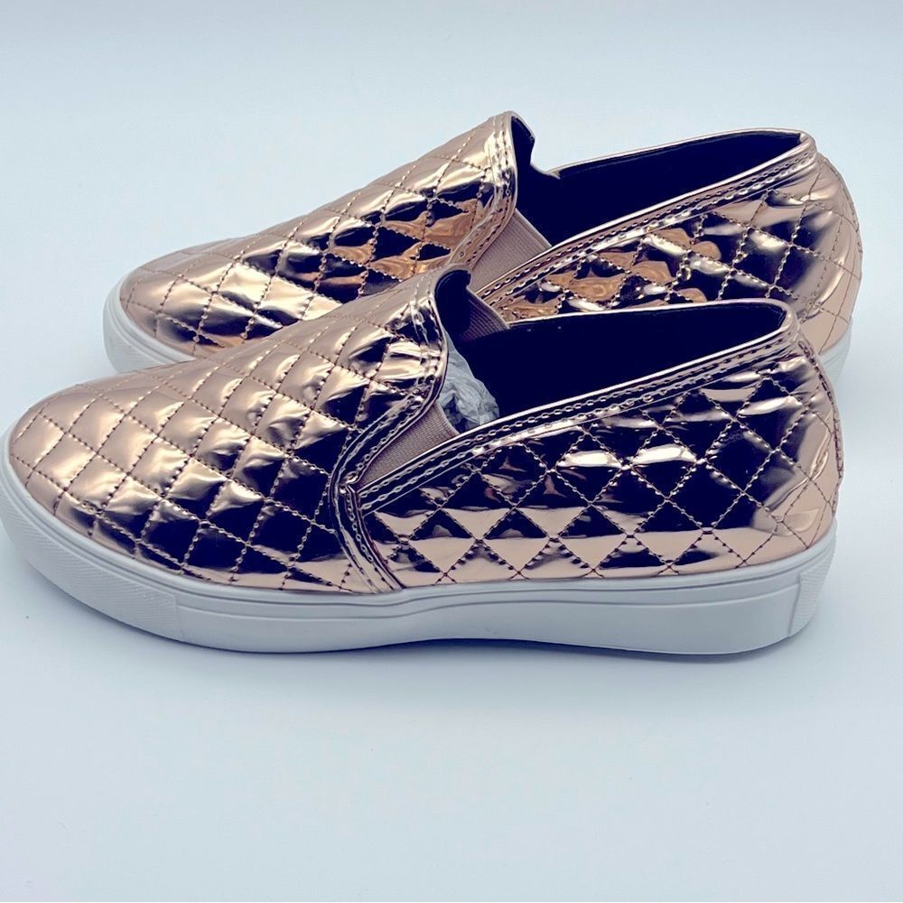 Rose Gold Slip On Sneakers Size 39 Brand Unknown Excellent Condition - Picture 4 of 9